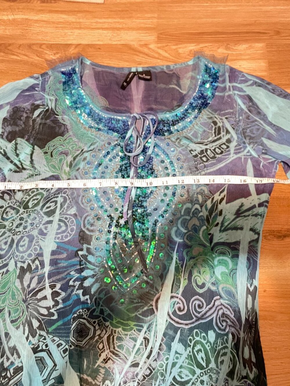 sequined blouse - Picture 2 of 3